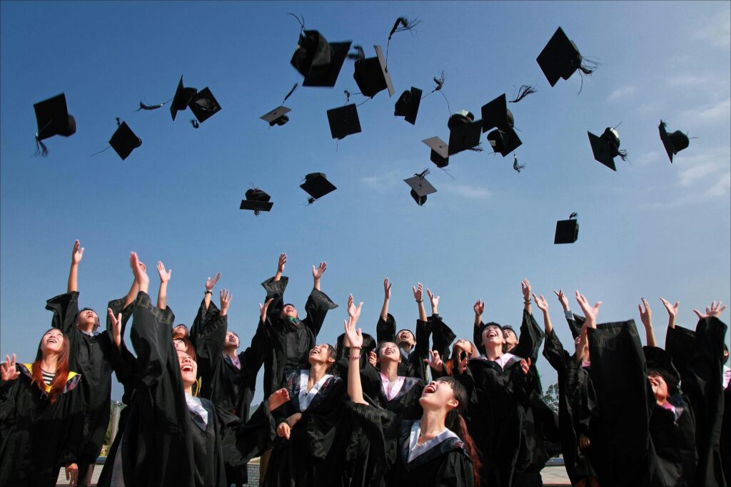 Financial Tips for Graduates. Strengthen Your Financial Future in 2025